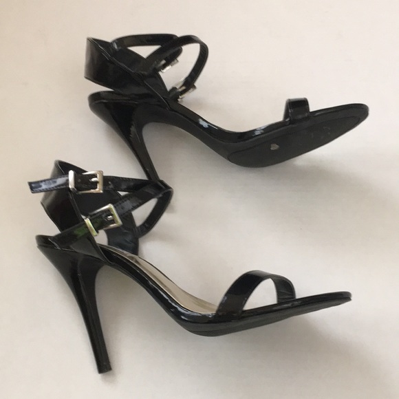 Steve Madden Shoes - STEVE MADDEN black patent Maura heels